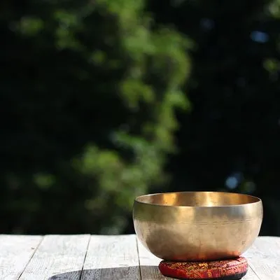 Chuông Xoay Tây Tạng (Singing Bowl)